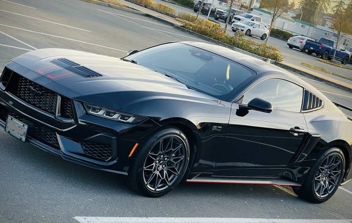 Side skirt pinstripes added; results are in, huge gains.