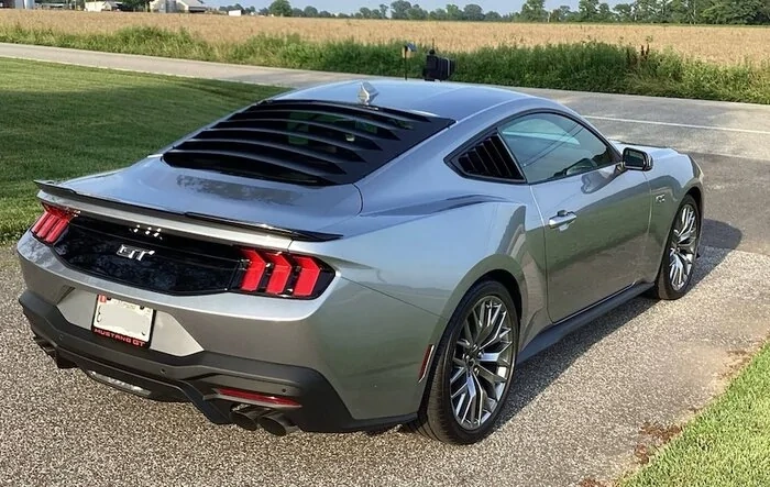 New 2025 GT premium with rear louvers and other exterior mods