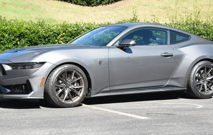 I am very impressed with the Dark Horse on the track (VIR)