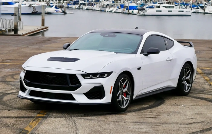 More exterior mods! Painted roof, spoiler, mirrors