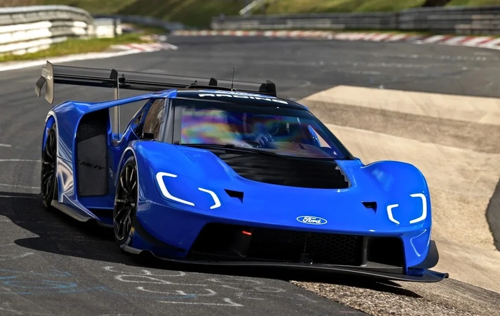 Ford GT becomes the fastest gas powered car to ever lap the Nurburgring