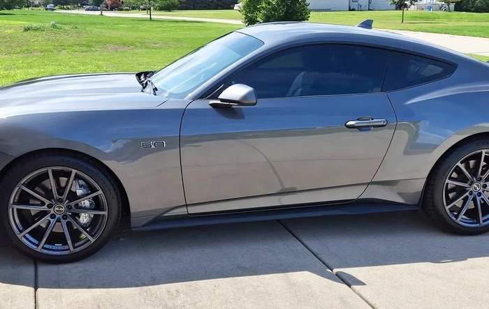 New shoes: 20x9.5 Carroll Shelby CS10 square setup on Continental Extreme all-season 275/35/20 tires